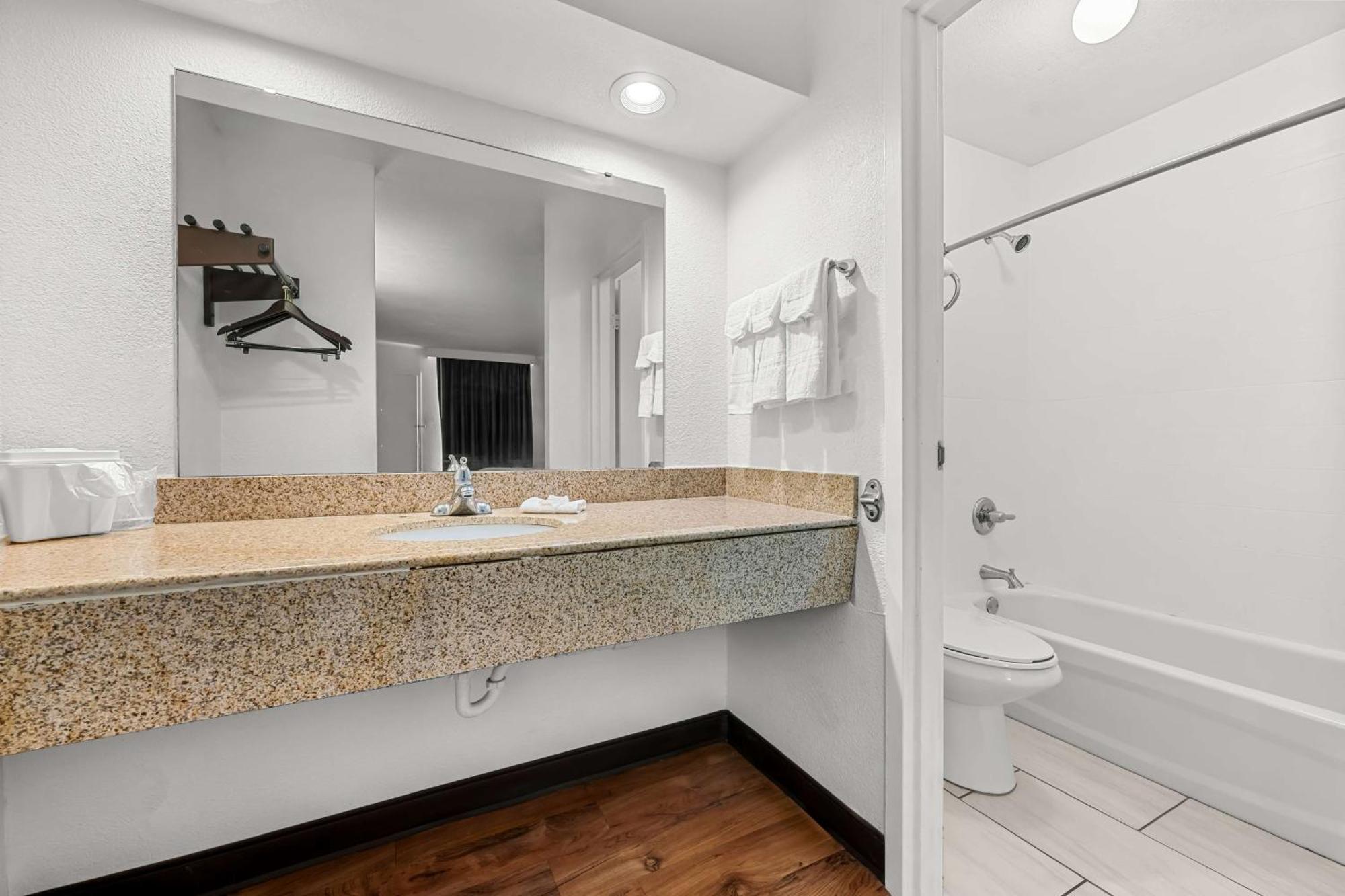 Americas Best Value Inn Hamilton المظهر الخارجي الصورة
