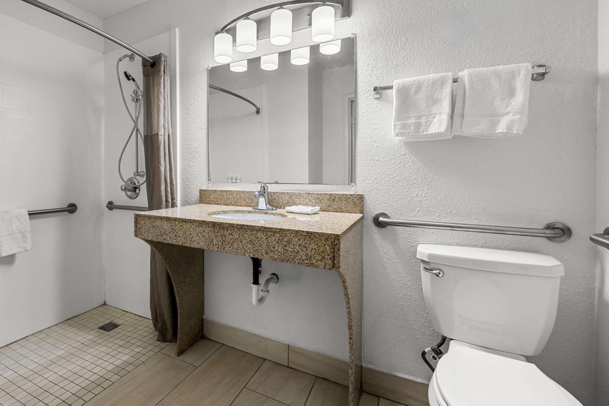 Americas Best Value Inn Hamilton المظهر الخارجي الصورة