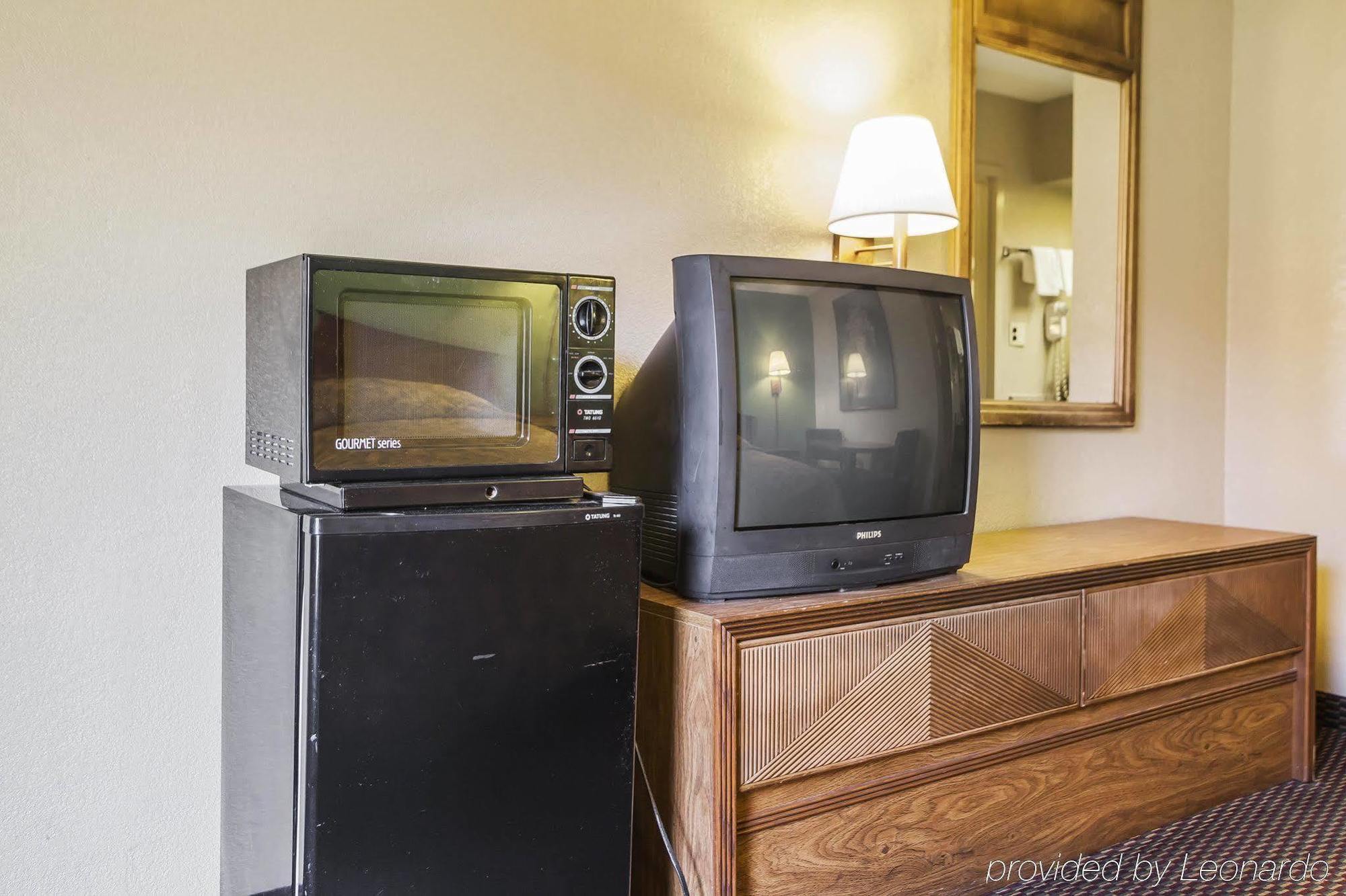 Americas Best Value Inn Hamilton المظهر الخارجي الصورة